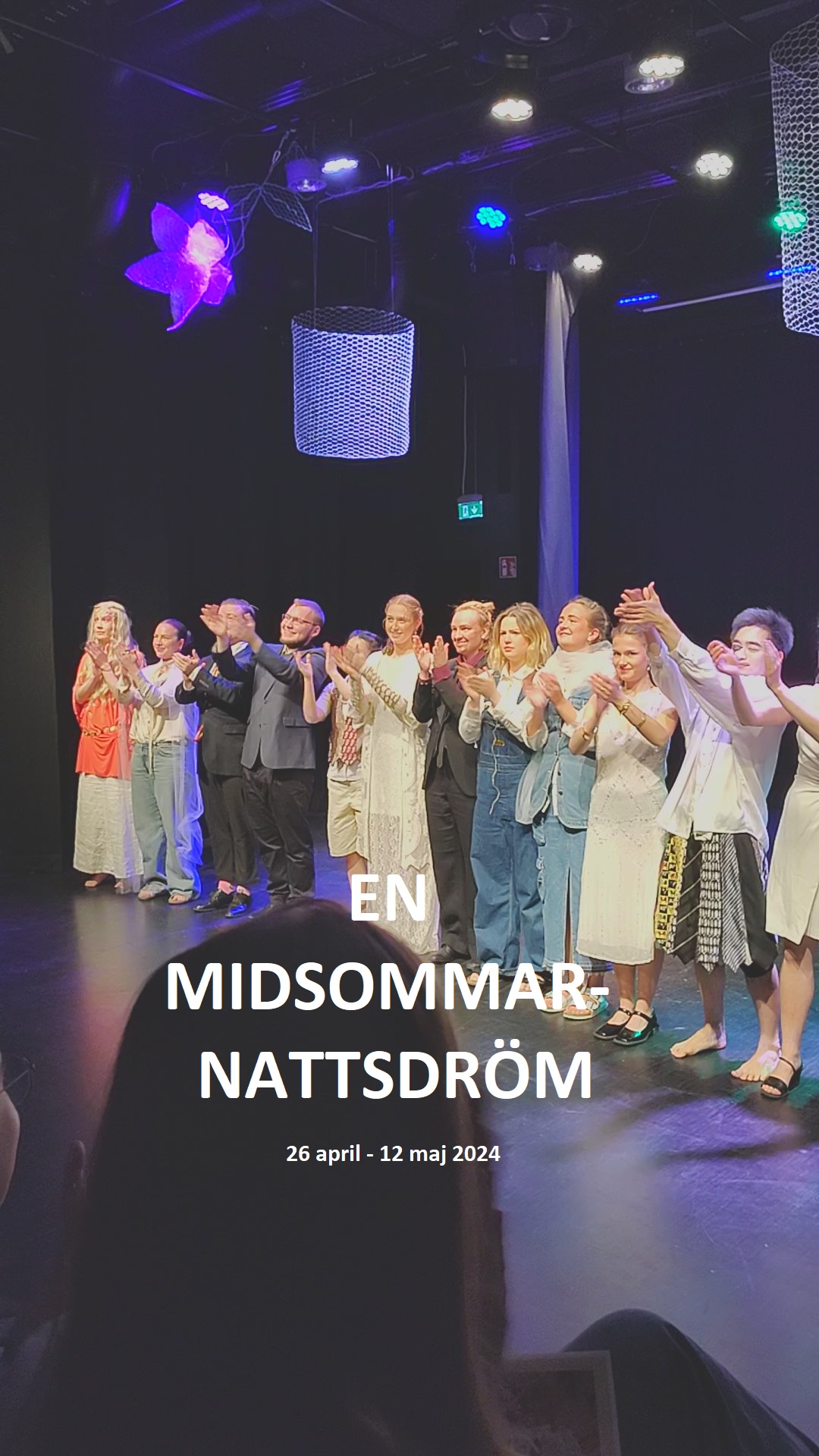 Posterbild från En midsommarnattsdröm, använd i avsnittet Bakom koden.